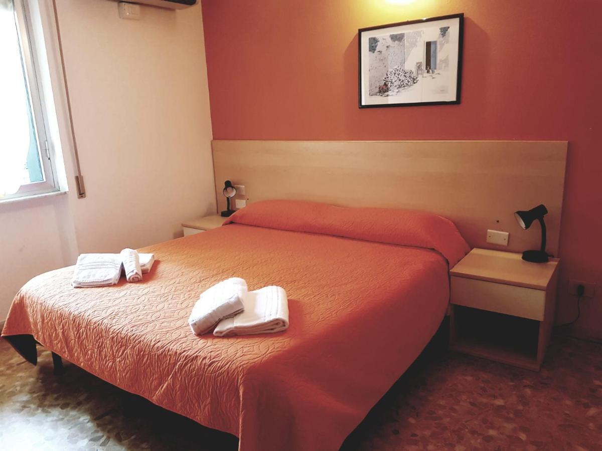 Hotel La Torre Коголето Экстерьер фото